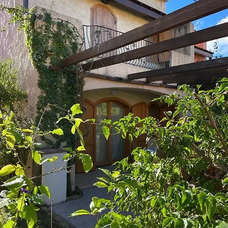 Casa Delle Farfalle * Chia